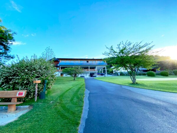 Postwirt Hausansicht Oststeiermark